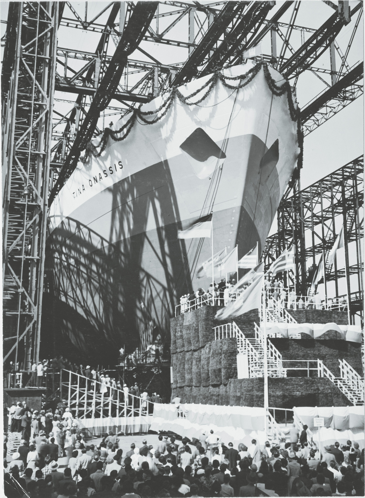 Ο Αριστοτέλης Ωνάσης και τα άγνωστα παιχνίδια με τη CIA και το FBI