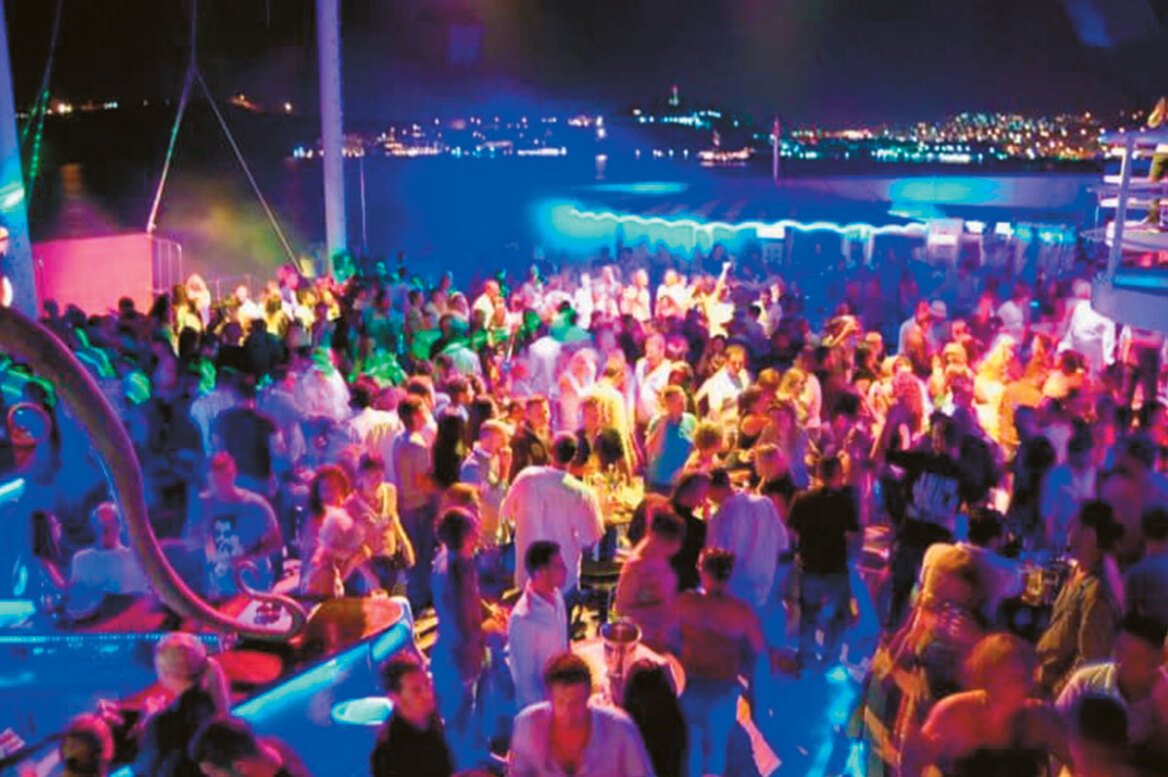 Γιώργος Κουτρουλιάς: Η πτώση του «βασιλιά» της παραλιακής με τα 25 club