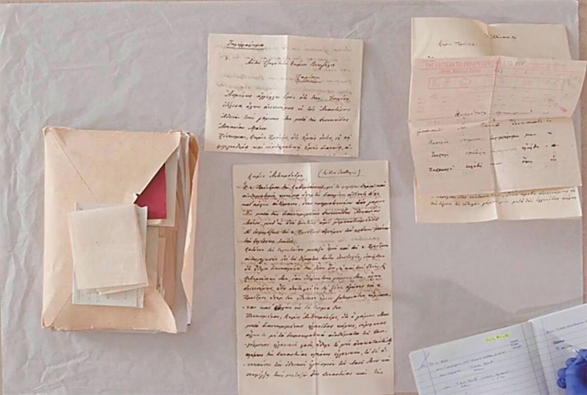 Τατόι: Το μπαούλο του Αλέξανδρου, το νυφικό της Άννας-Μαρίας και ο γεμάτος κουμπαράς, κλειδωμένος από το 1905