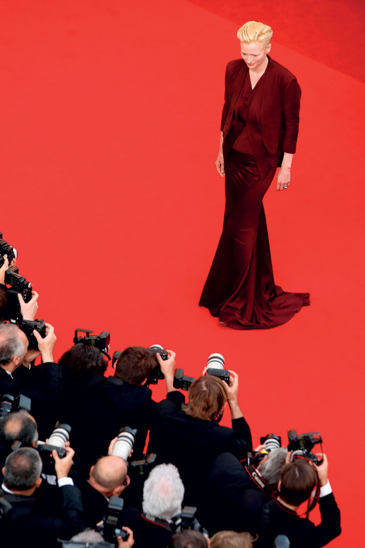 Τίλντα Σουίντον: Η μούσα των όσκαρ και της μόδας στην Αθήνα