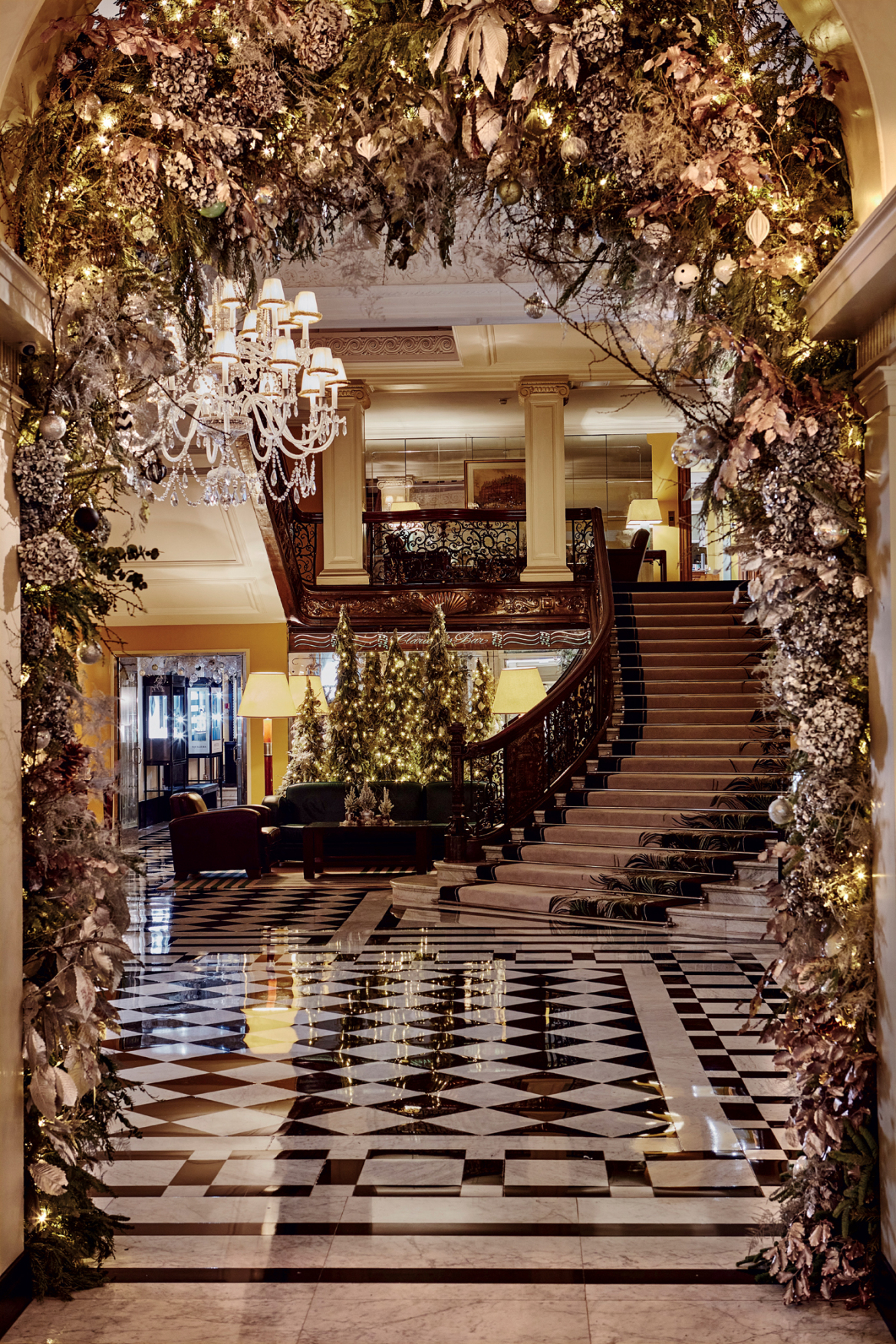 Ποιο είναι το ξενοδοχείο που κάθε χρόνο μεταμορφώνεται στο απόλυτο γιορτινό σκηνικό