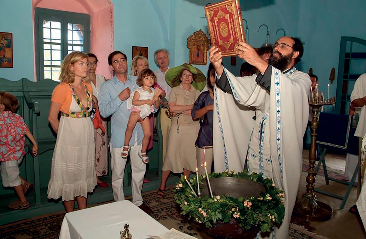 Άνια Εμπειρίκου: Η νεότερη απόγονος της οικογένειας δηλώνει υπερήφανη για την ελληνική καταγωγή της