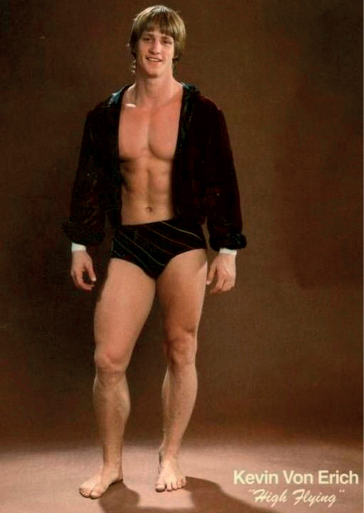 Zac Efron: Ένας σταρ από... ατσάλι στη Λεωφόρο της Δόξας