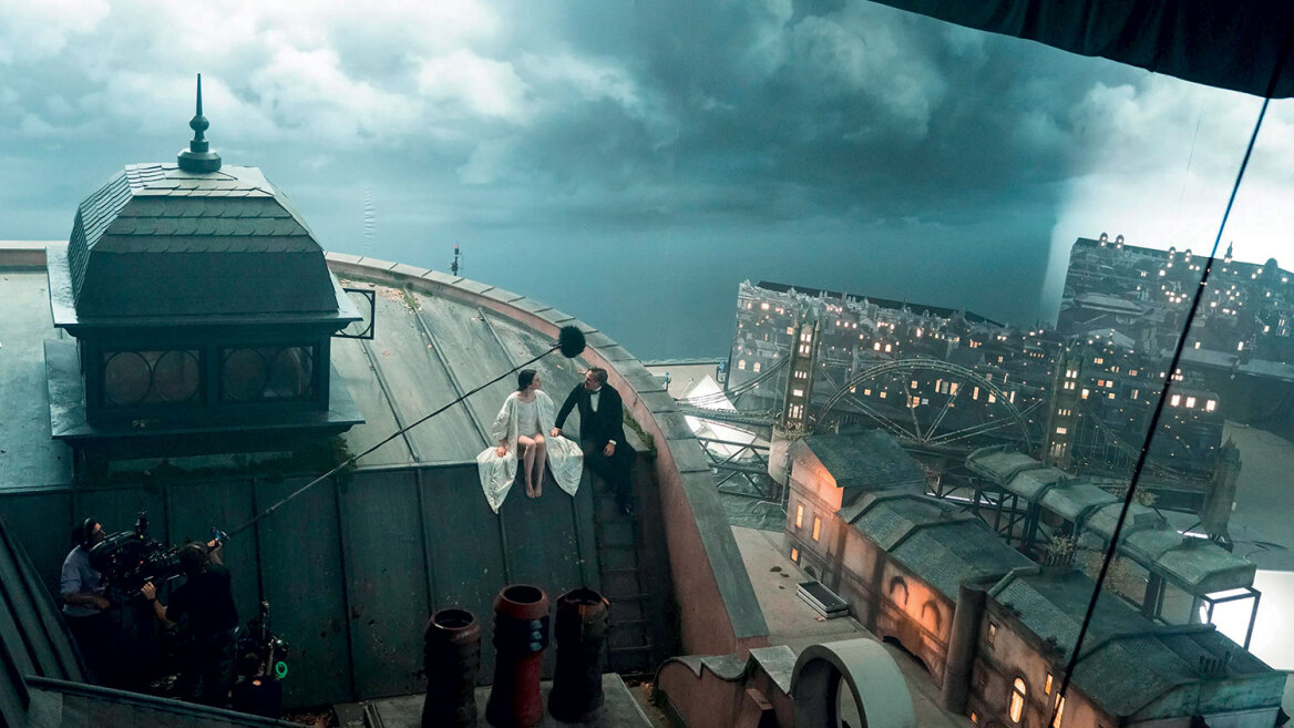 Poor Things: Το styling του sex που άνοιξε την πόρτα της Χρυσής Σφαίρας στην Έμα Στόουν