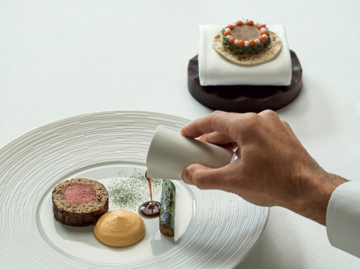 Tudor Hall: Ο ναός της υψηλής γεύσης