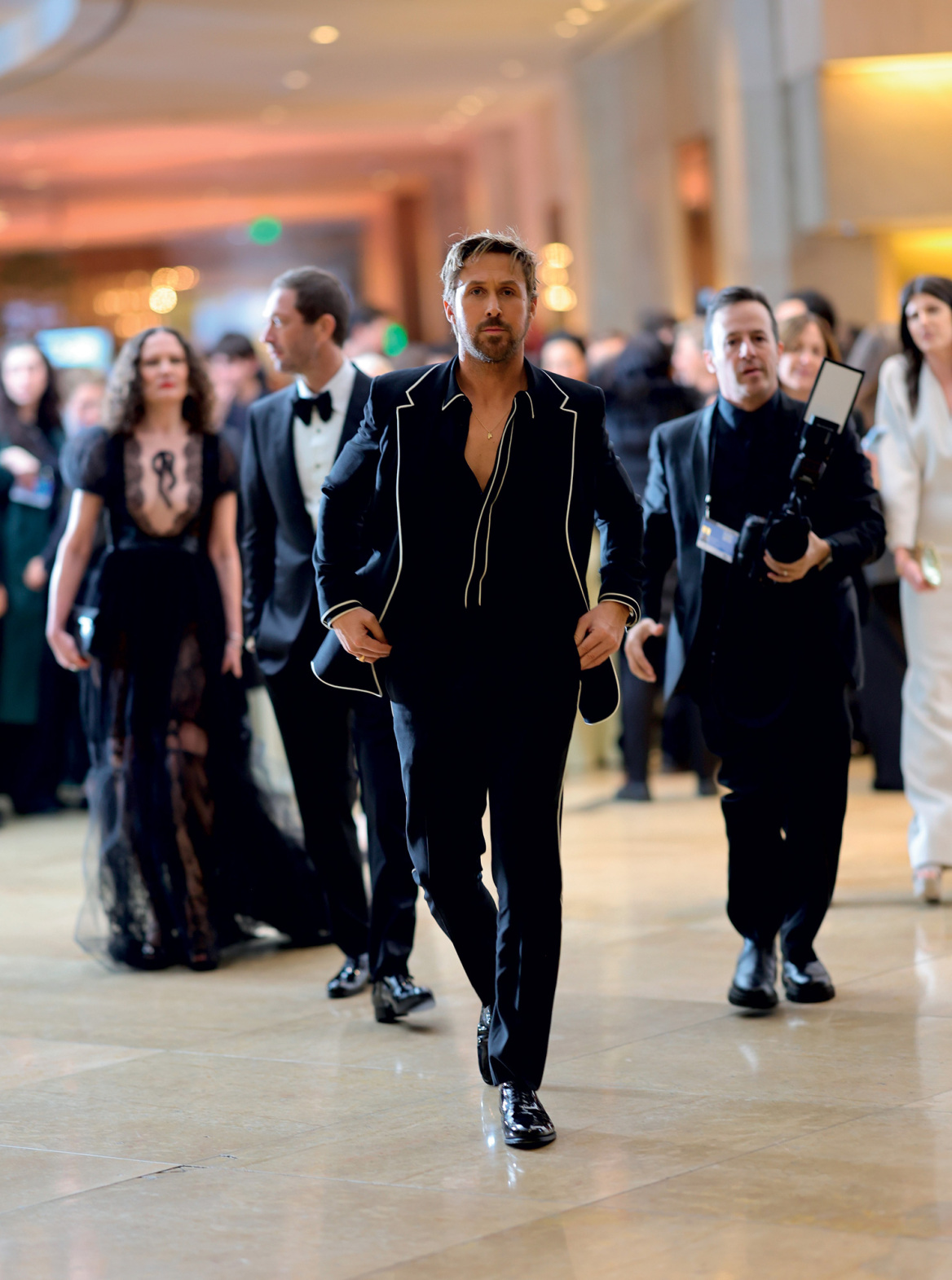 Χρυσές Σφαίρες και όσα δεν έδειξαν οι κάμερες: Gossip, σούσι και ειδύλλια