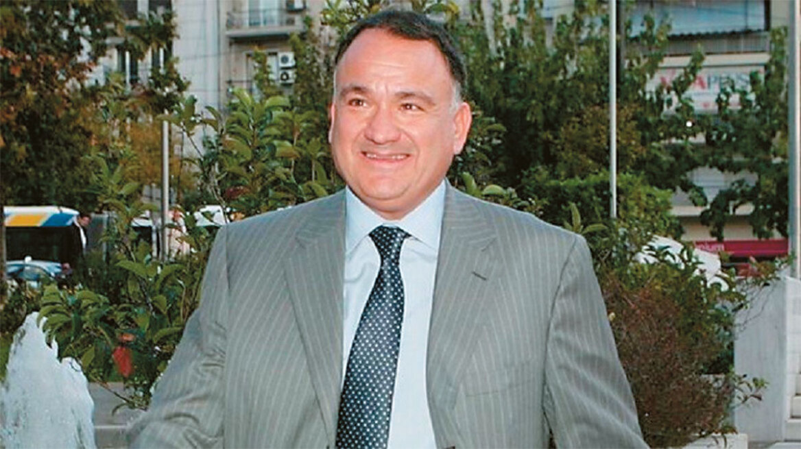 Πώς έπεσαν έξω οι βασιλιάδες του αυτοκινήτου - Έλαμψαν για δεκαετίες αλλά έσβησαν με την οικονομική κρίση