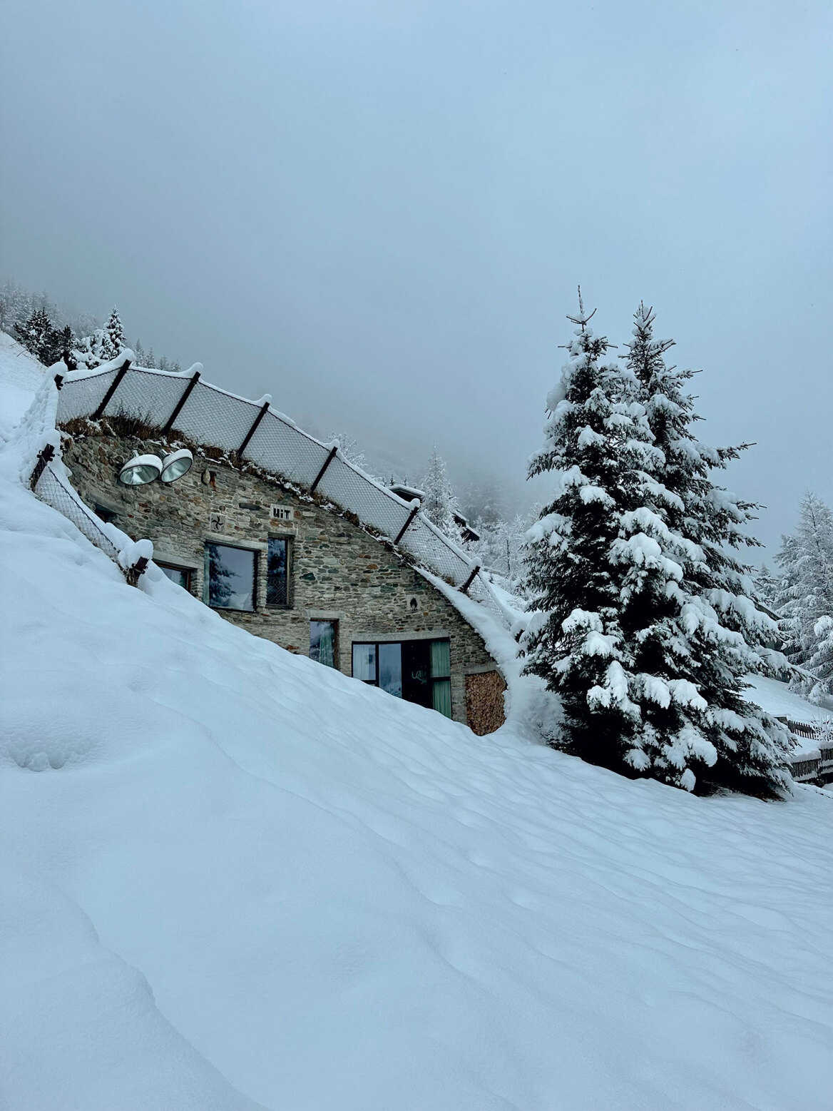 7132 Hotel: Η ζωή ξαναρχίζει στις Άλπεις 