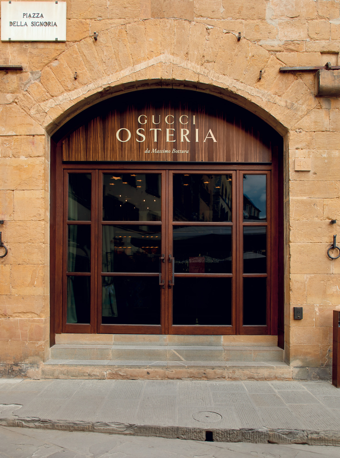 Gucci Osteria da Massimo Bottura: Το εστιατόριο των δύο μύθων