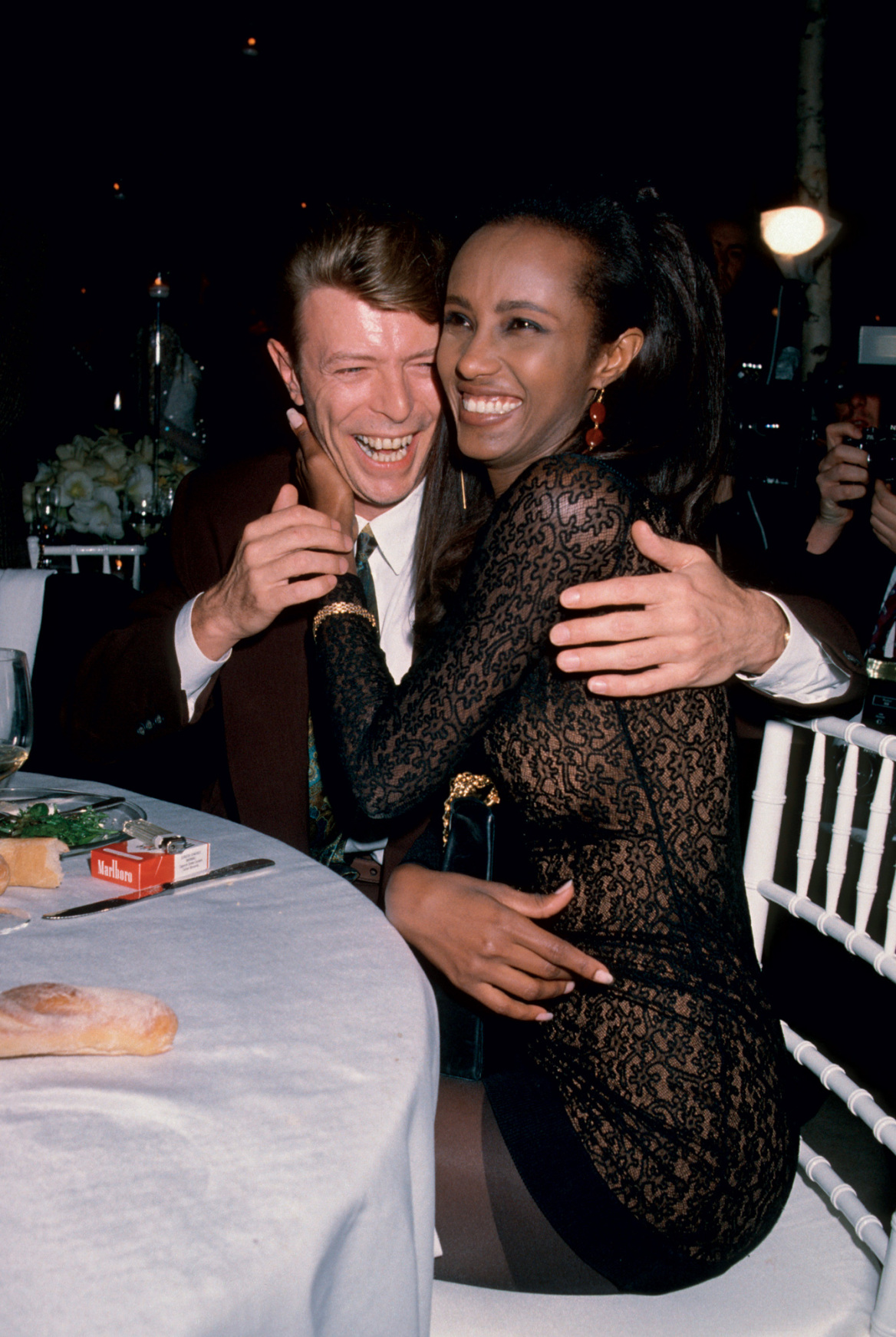 Από τη Μελίνα και τον Τομ Χανκς στον Χορν και τη Λόπεζ - Διάσημα ζευγάρια που έζησαν μυθικούς έρωτες