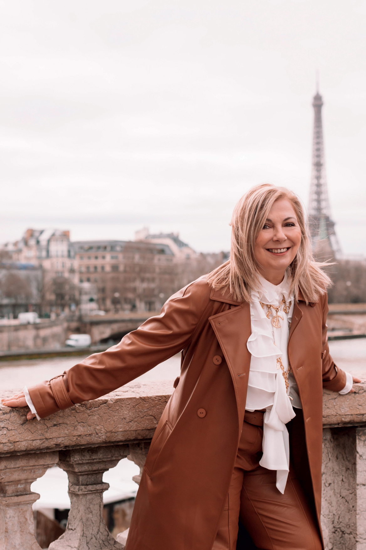 Παρίσι-Αθήνα ένα τραπέζι δρόμος για την Ντίνα Νικολάου  