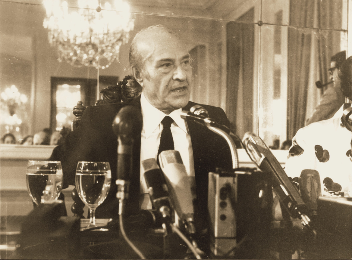 Hotel Grande Bretagne: Ιστορίες αστικής αίγλης