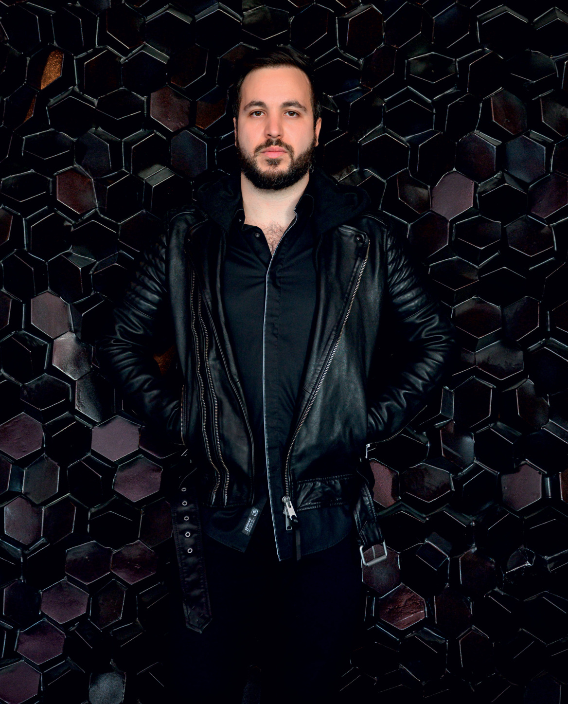 Μιχαήλ Δουκάκης: Ο ανιψιός της Οσκαρικής σταρ δίνει ρεσιτάλ ερμηνείας σε αθηναϊκό θέατρο