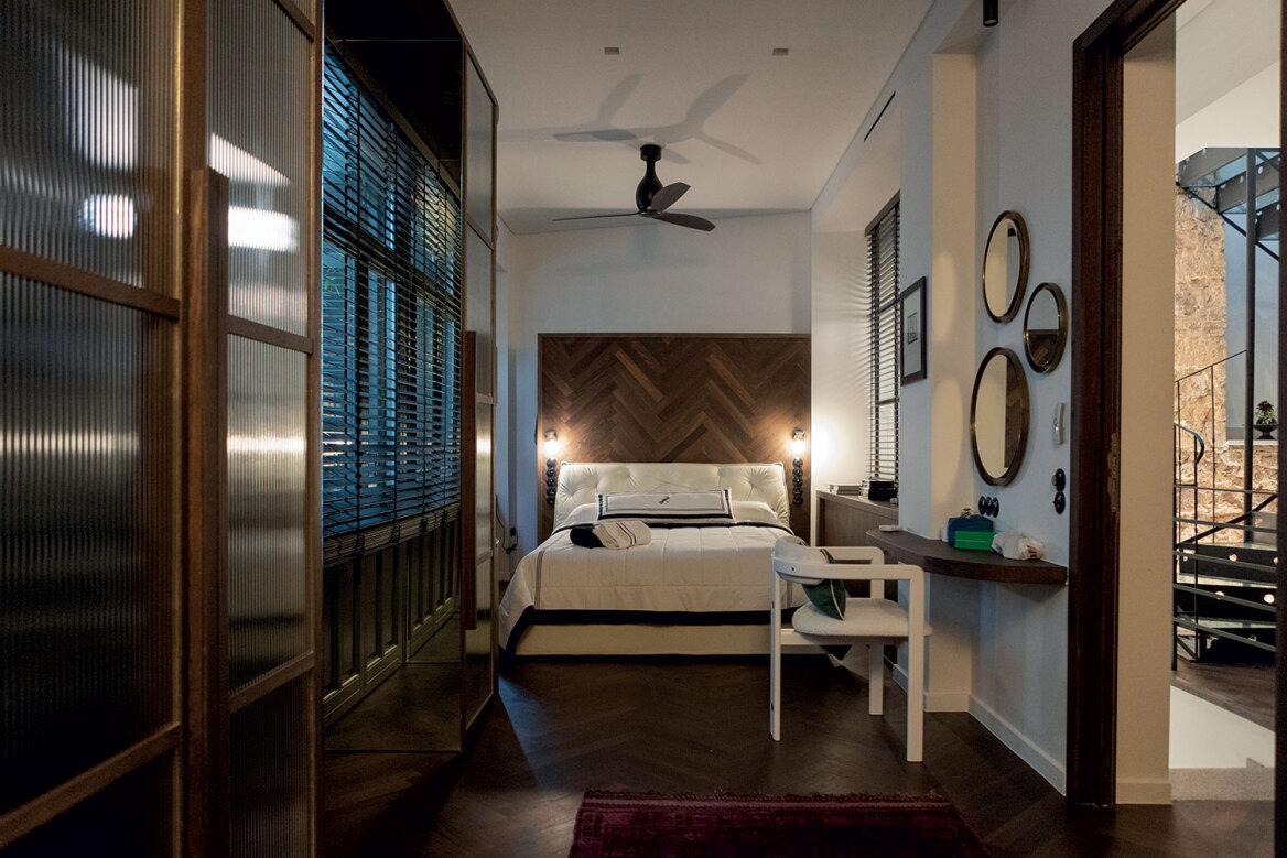 Πώς μια μονοκατοικία στο ιστορικό κέντρο της Αθήνας σώθηκε από την εγκατάλειψη