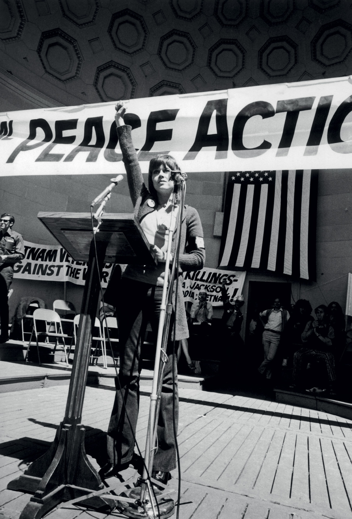 Τζέιν Φόντα, η αιώνια έφηβη που δεν το βάζει ποτέ κάτω