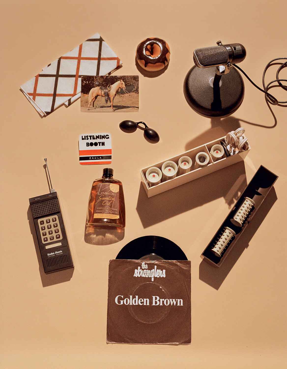 Ποια είναι η Nadia Lee Cohen που ορκίζονται στο όνομά της τα μεγαλύτερα fashion brands