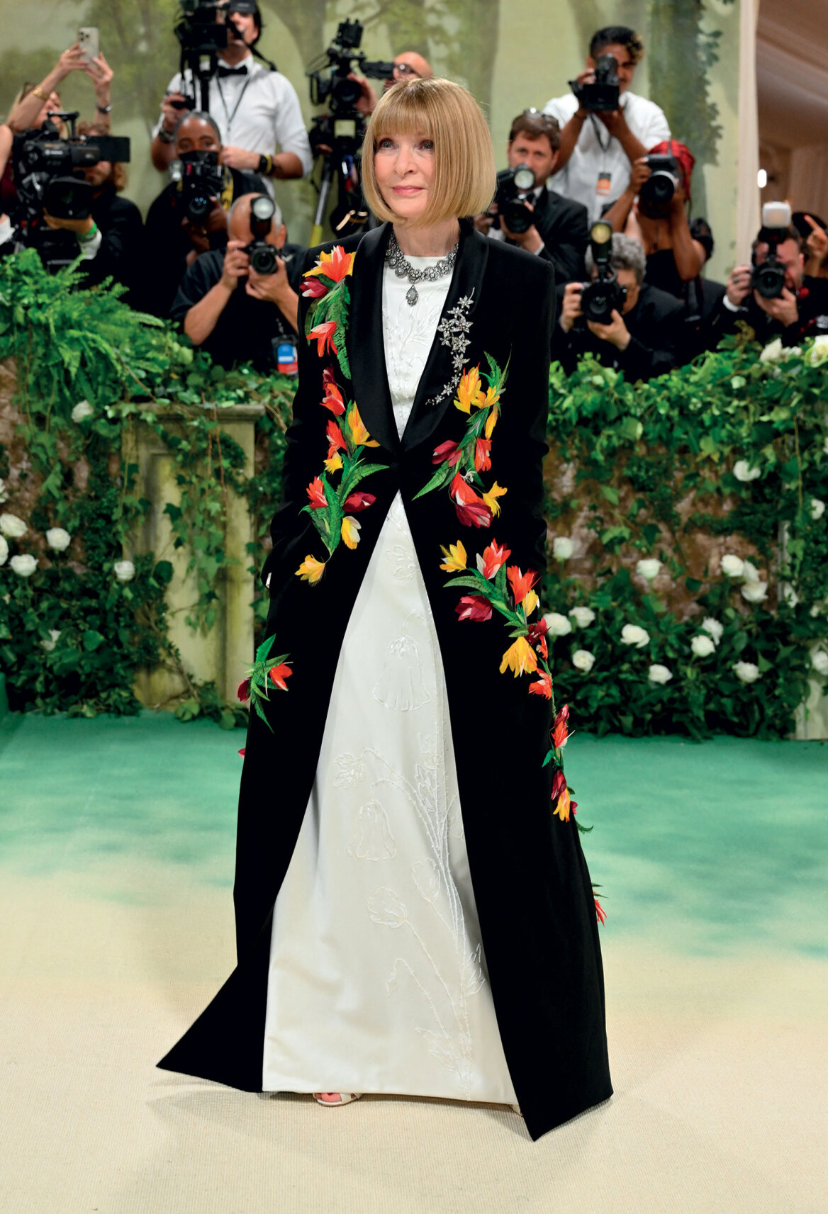 Met Gala 2024: Οι 400 της Aννα Γουίντουρ