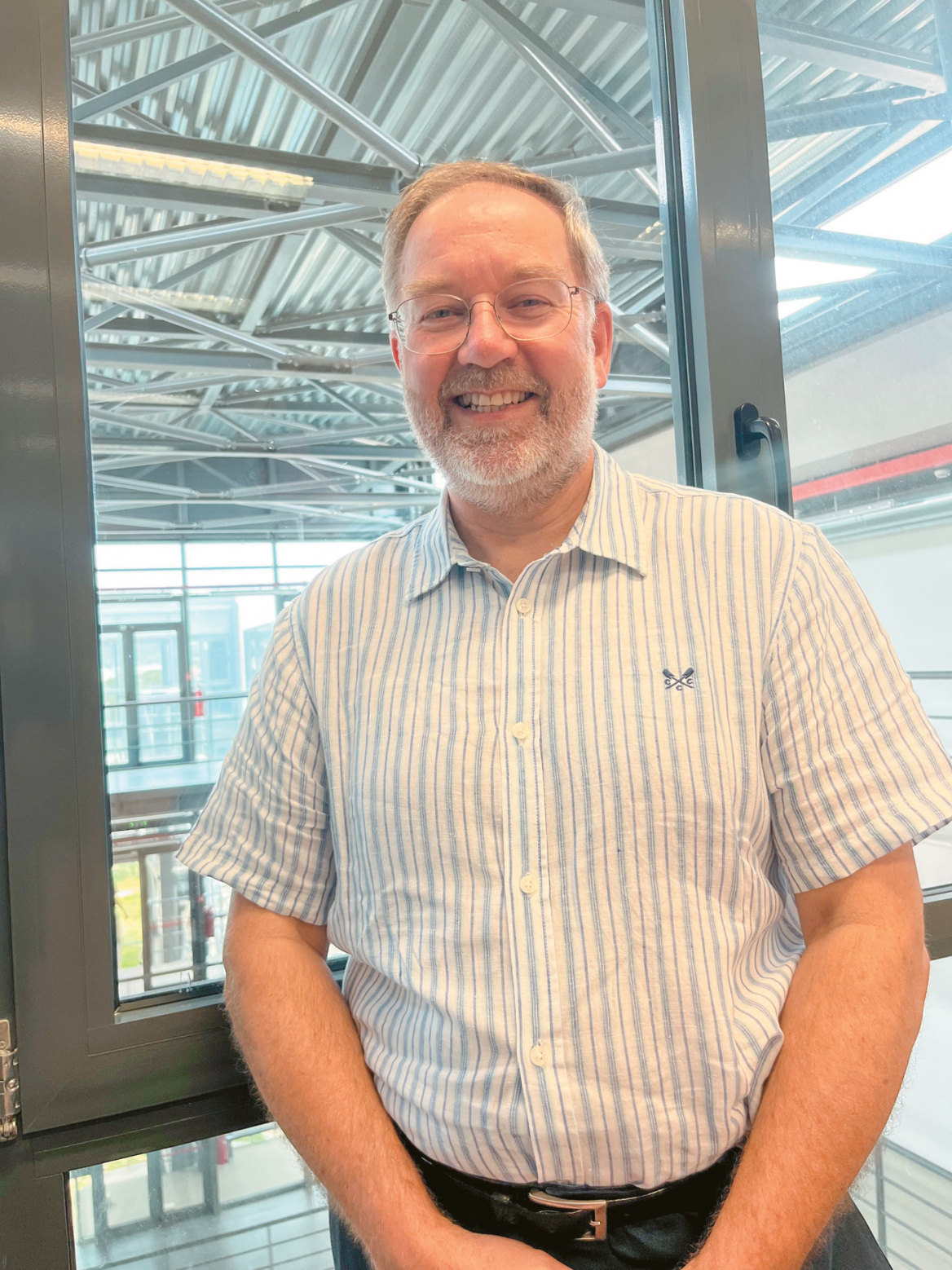 Ο Sir Robin William Grimes στον Δανίκα: Δεν θα με εξέπληττε αν αποδειχθεί ότι η Ρωσία εξαγοράζει Έλληνες ακροδεξιούς