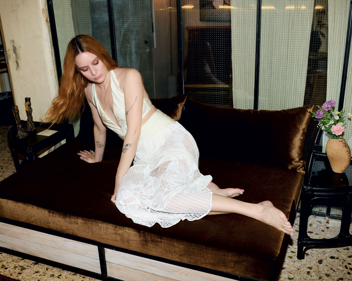 Nalyssa Green: Πρόσκληση σε πάρτυ