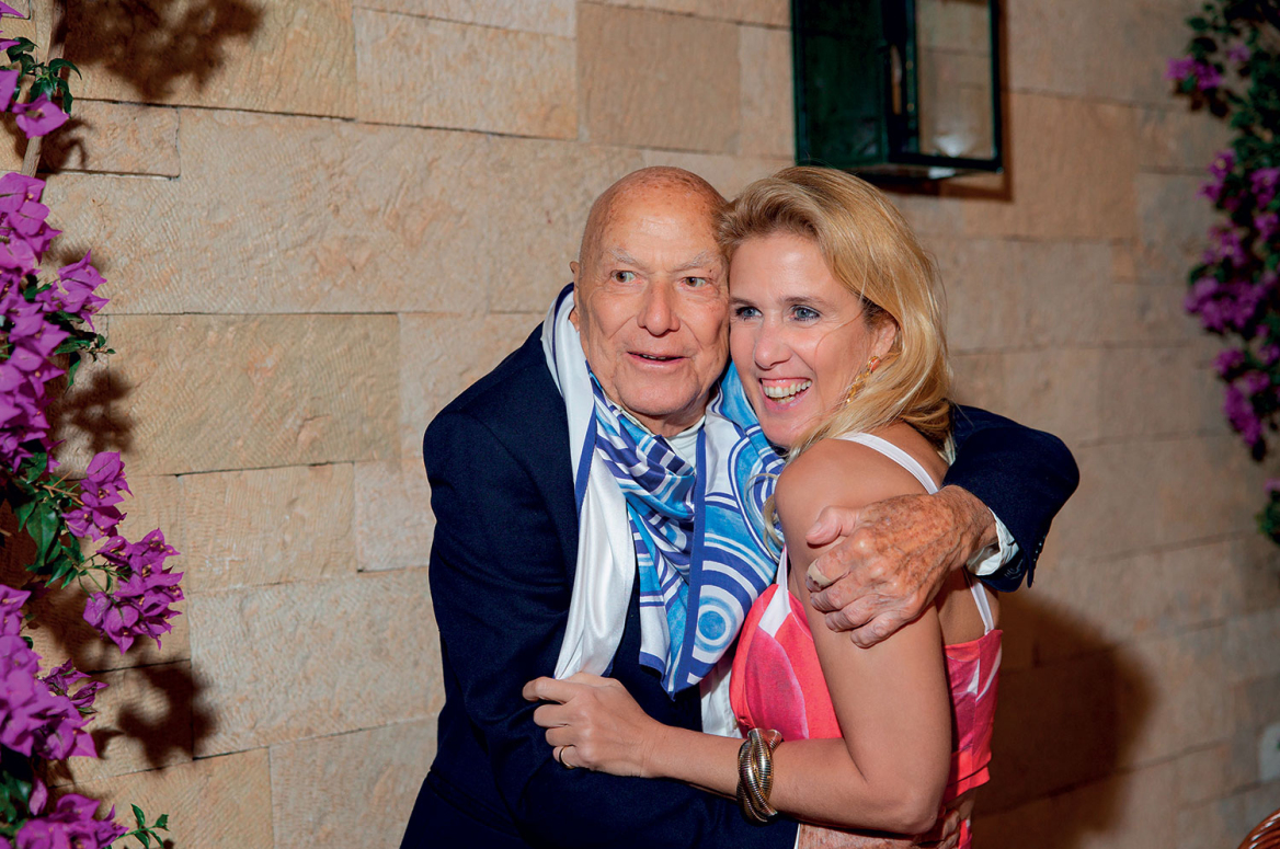 Θέμις Ζουγανέλη: Το κάλεσμα με τους 34 VIPs στο Καβούρι