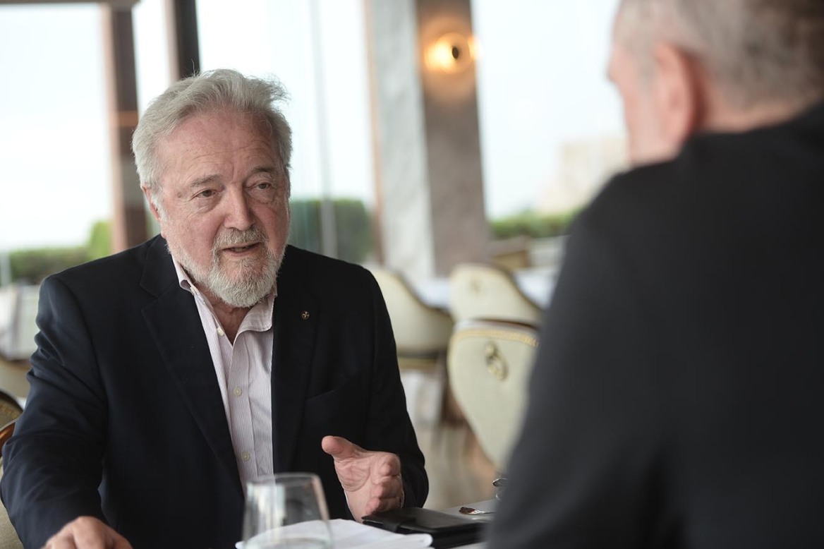 Νίκος Γκατζογιάννης: 40 χρόνια μετά την «Ελένη» κι ακόμα περιμένουμε μία συγγνώμη για τον Εμφύλιο