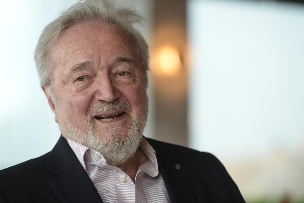 Νίκος Γκατζογιάννης: 40 χρόνια μετά την «Ελένη» κι ακόμα περιμένουμε μία συγγνώμη για τον Εμφύλιο