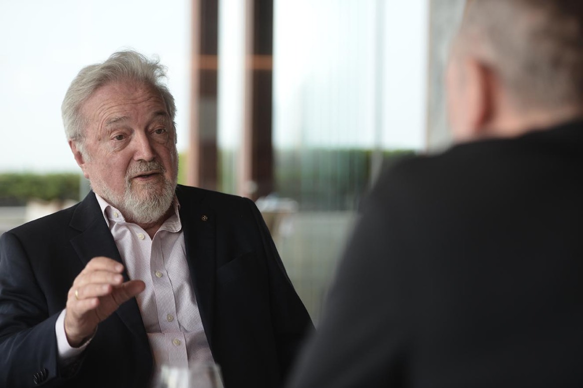 Νίκος Γκατζογιάννης: 40 χρόνια μετά την «Ελένη» κι ακόμα περιμένουμε μία συγγνώμη για τον Εμφύλιο