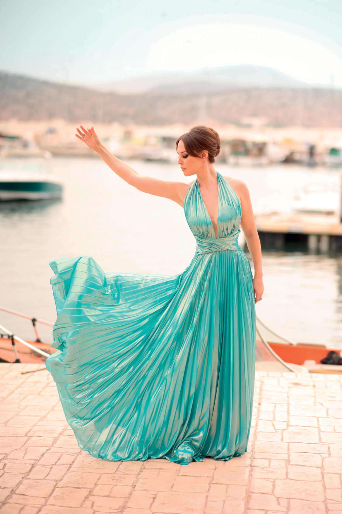 Χριστίνα Μάνη, η ταλαντούχα μουσικός που θυμίζει Μπελούτσι 