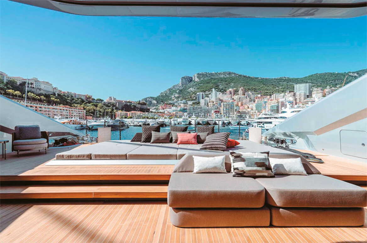 Η Lamborghini των θαλασσών: Καταμαράν μισού δισ. ευρώ στα χέρια Κυπρίων