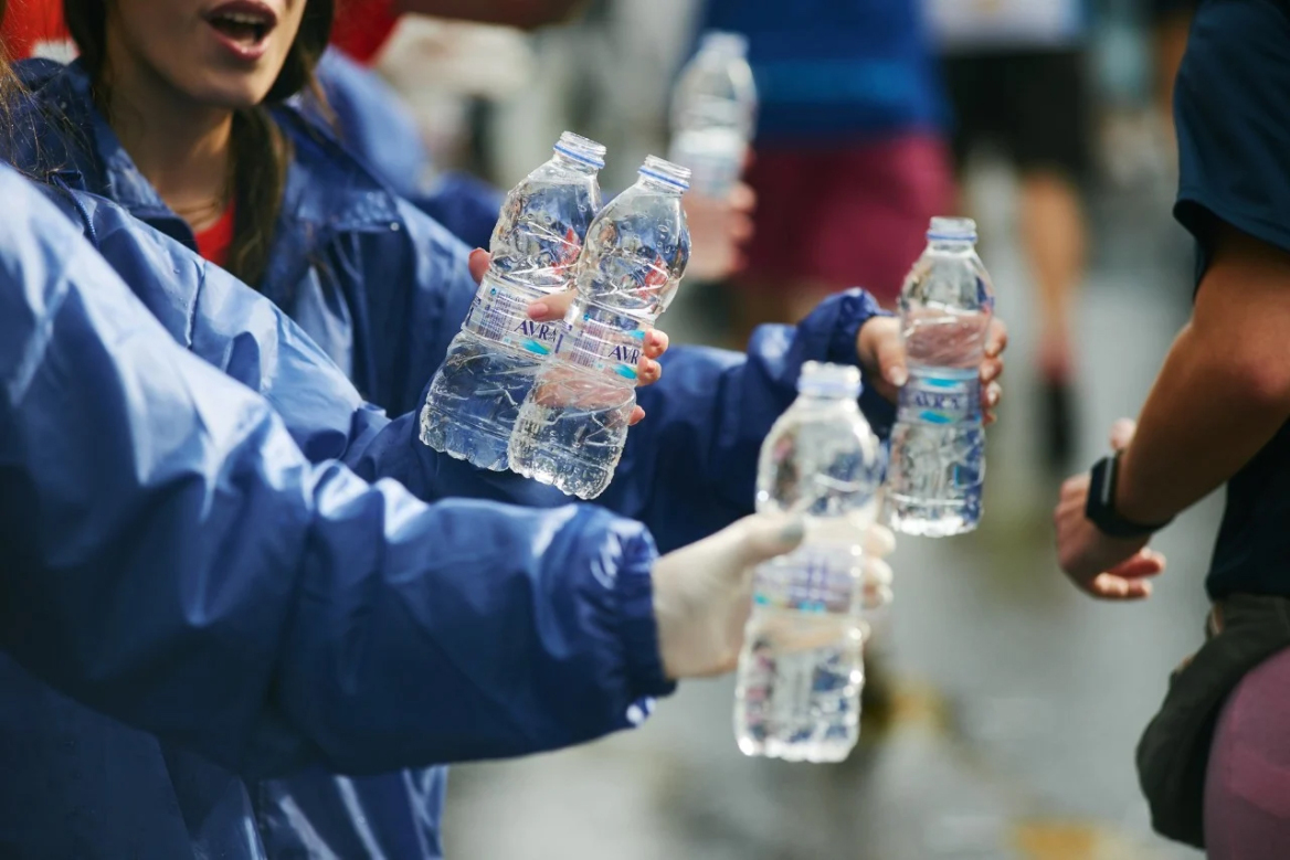 Νίκος Παπαγγελής και Εμμανουήλ Καραλής με την ΑΥΡΑ του νικητή!