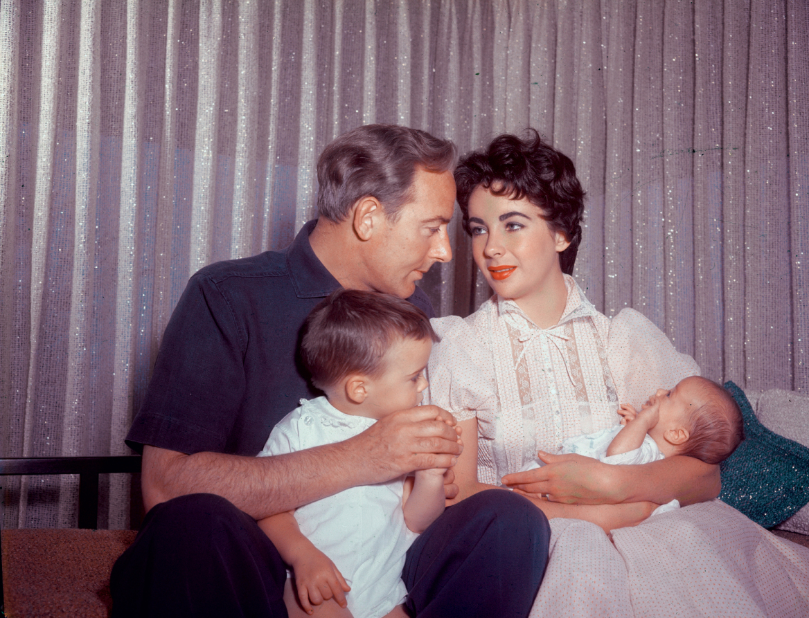 Ελίζαμπεθ Τέιλορ: Ο βίος και η πολιτεία της με δικά της λόγια - «Είμαι απολύτως επιφανειακή και ανήθικη, αυτό το προϊόν παρουσίασα»