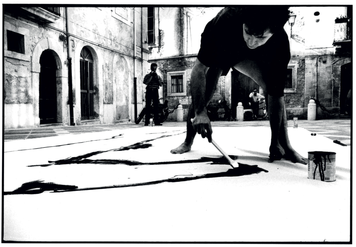 Ο διεθνής pop artist Φίλιππος Τσιάρας μιλά στο Gala