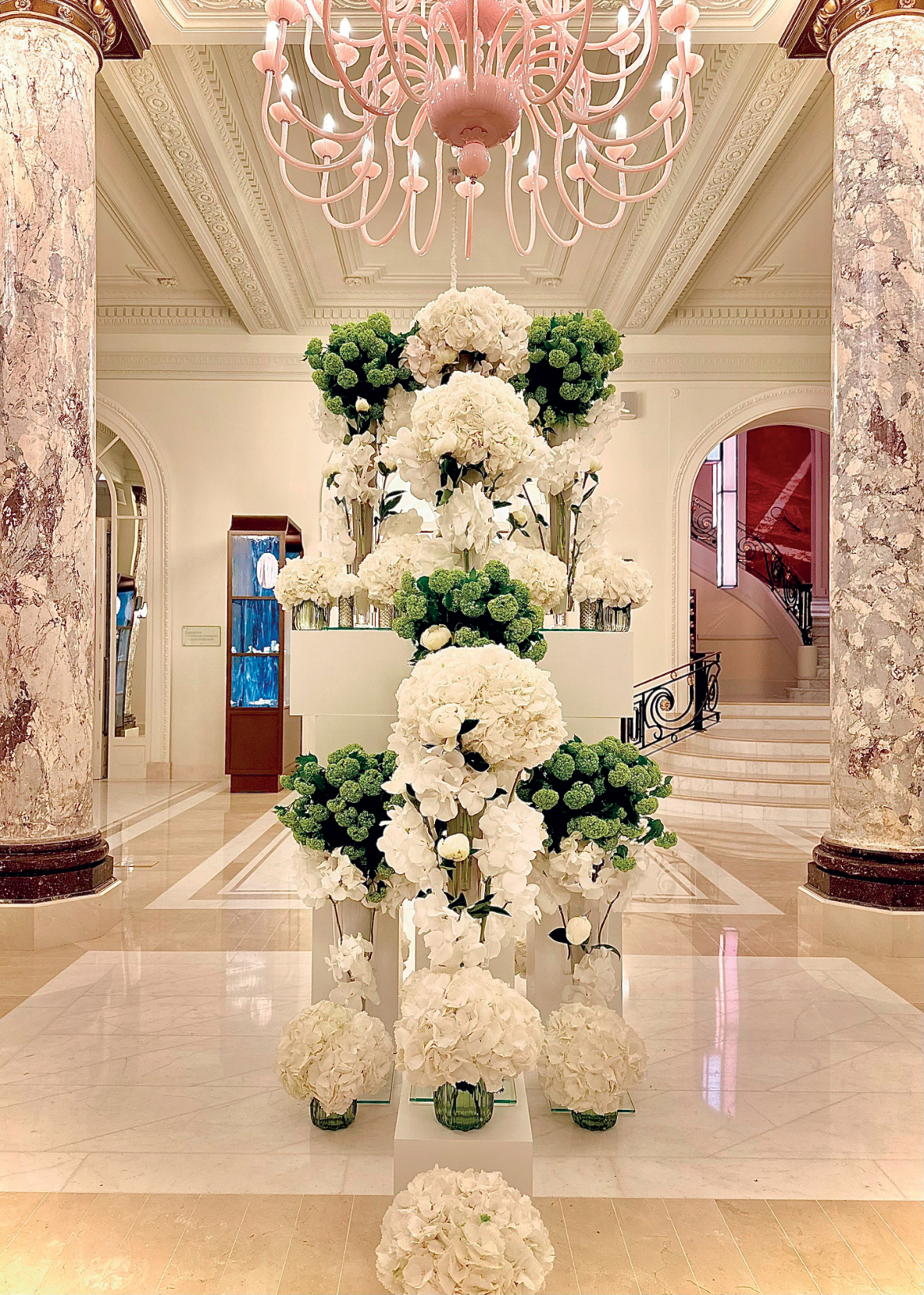 Djordje Varda, ο floral designer που ομόρφυνε τον κόσμο 