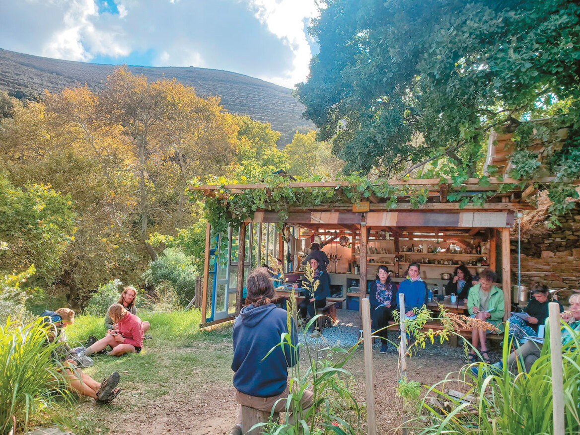 Οικοχωριά για επιστροφή στη φύση  και... άμεση δημοκρατία