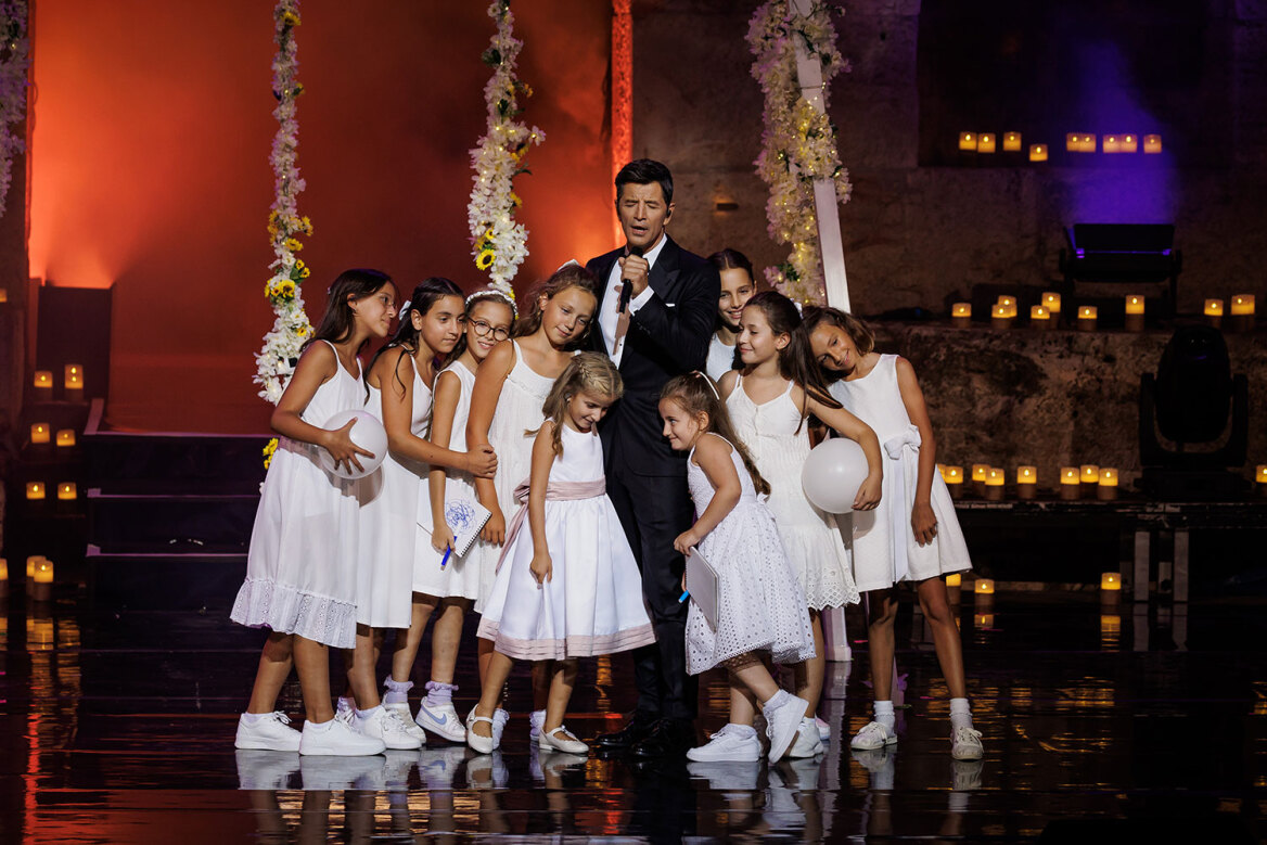 Ήταν όλοι εκεί για τη Μαριάννα Βαρδινογιάννη: Δείτε φωτογραφίες από τη συγκινητική εκδήλωση ένα χρόνο μετά τον θάνατό της