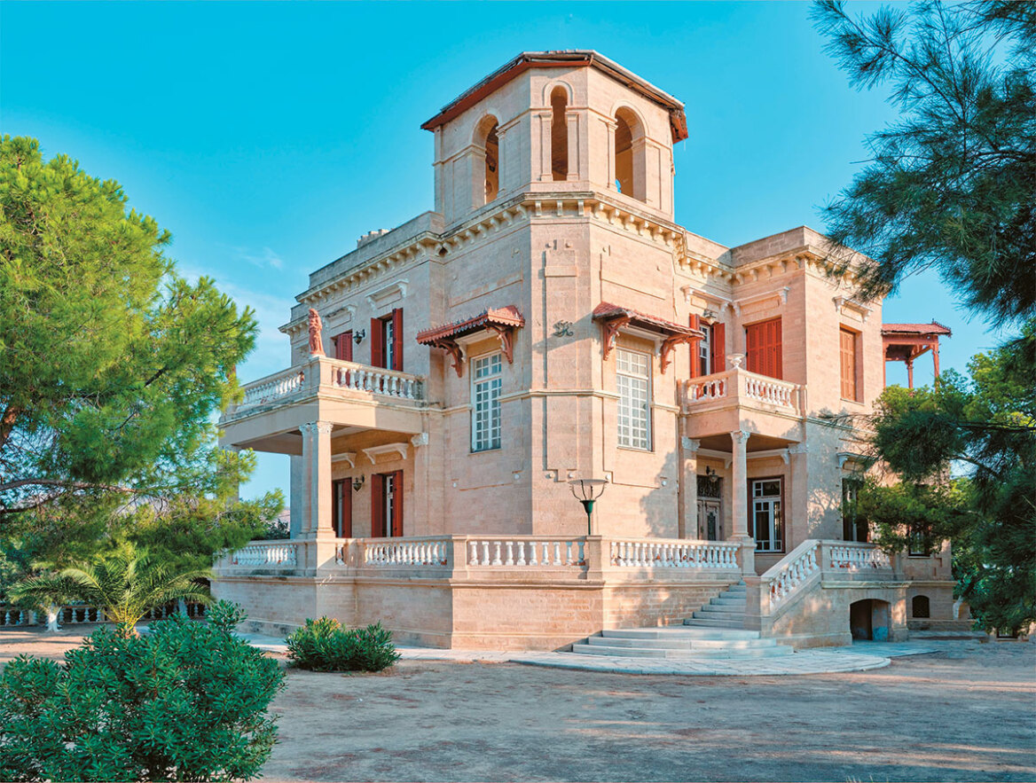 Νεοκλασικά και ιστορικά ακίνητα for sale - Από την Αθήνα και το Πήλιο, στην Κέρκυρα και τη Ρόδο