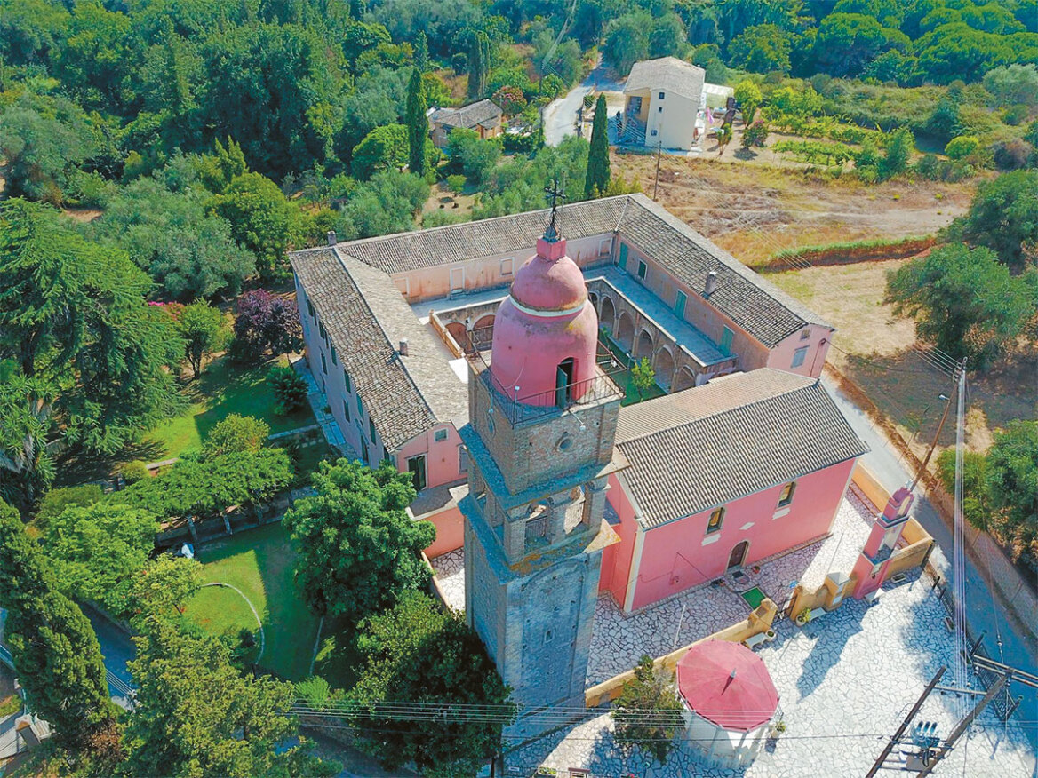 Νεοκλασικά και ιστορικά ακίνητα for sale - Από την Αθήνα και το Πήλιο, στην Κέρκυρα και τη Ρόδο