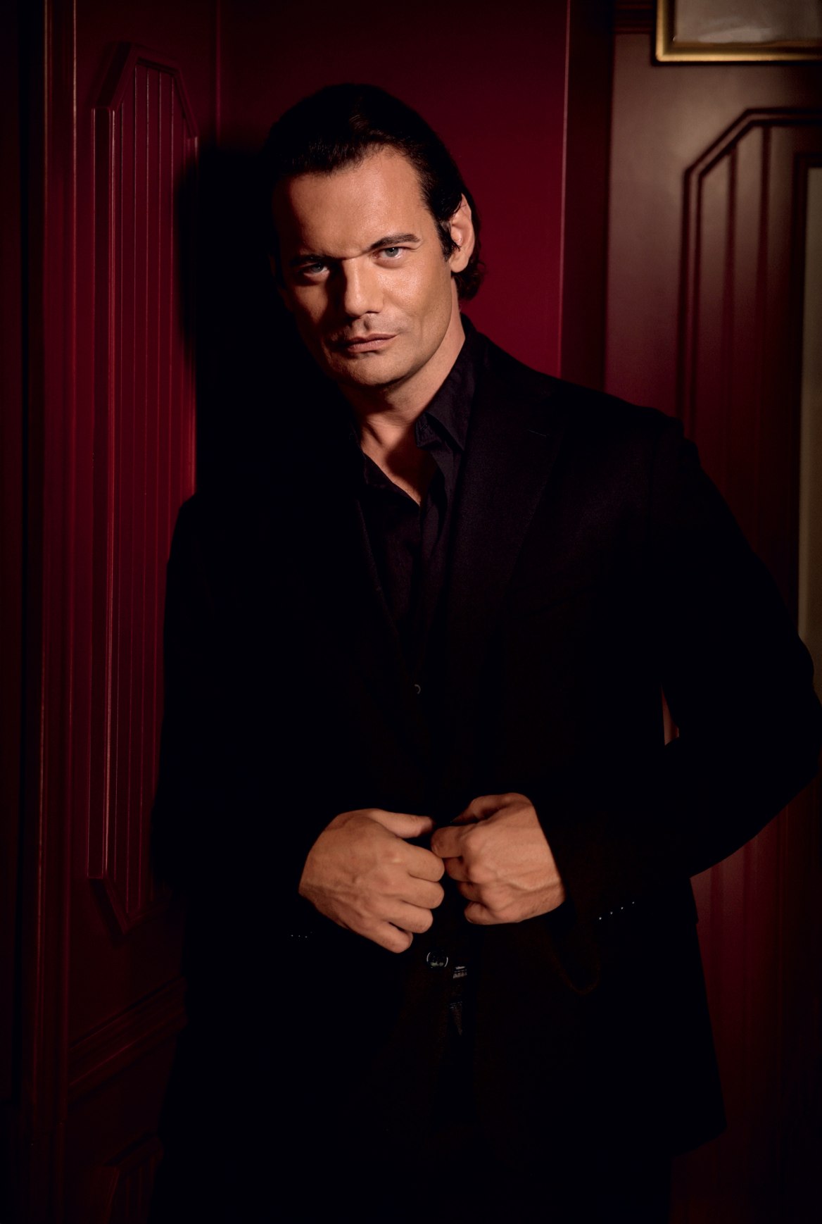 Θοδωρής Ζουμπουλίδης: Το βαμπίρ του True Blood ξανασυστήνεται