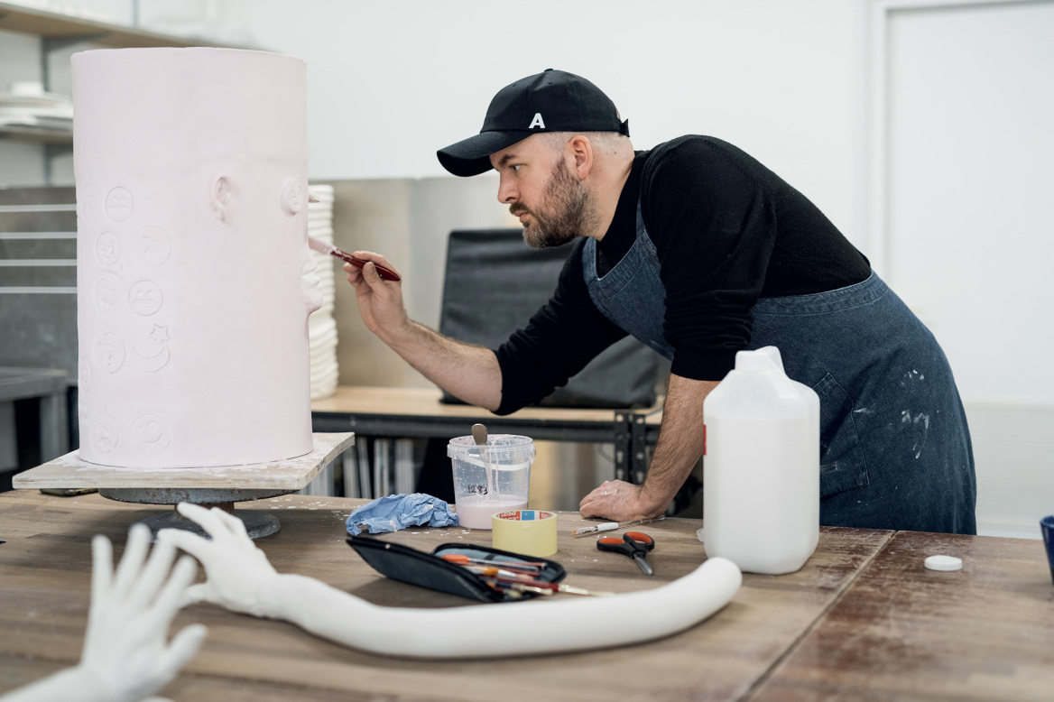 Jonathan Baldock: Ενα μαγικό φθινόπωρο στη βιτρίνα του Hermès