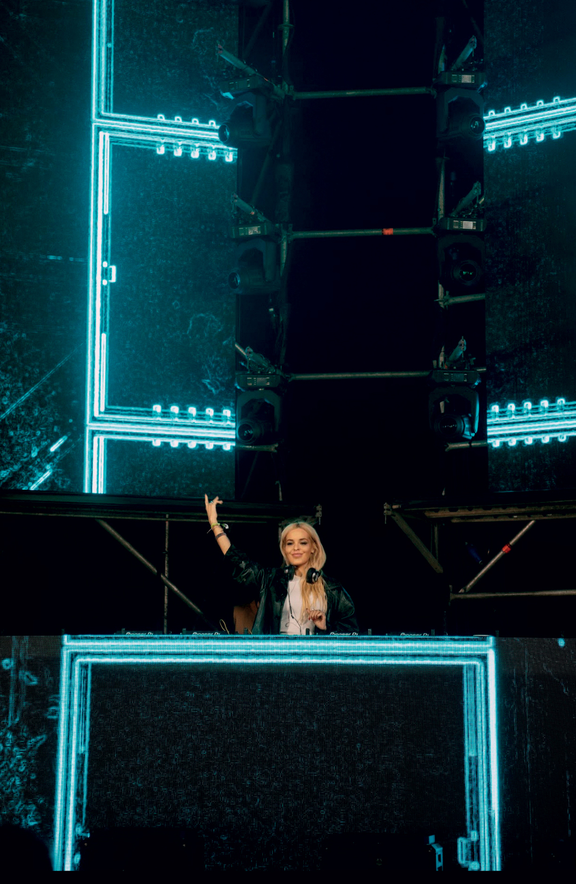 Leena Punks: Από τη Sun και την Daily Mail... αγαπημένη DJ του BBC - Ποια είναι η Ελληνίδα μουσικός παραγωγός που διαπρέπει στο εξωτερικό