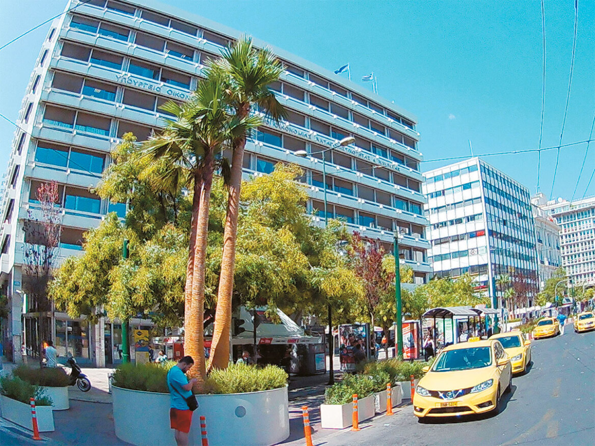 Εννέα υπουργεία προς μετακόμιση: Η ιστορία τους και τα σχέδια μετακίνησης