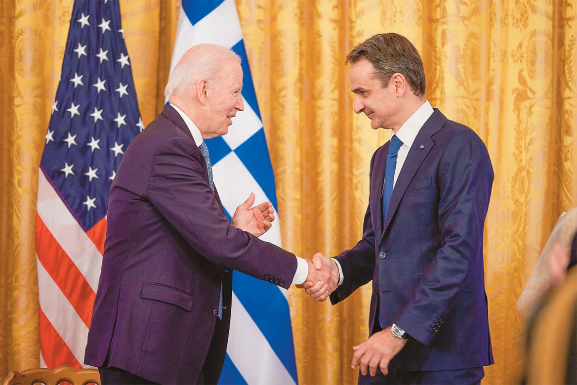 https://i1.prth.gr/images/w1168/_webp/files/2024-07-29/kamala-ef-10-biden-mitsotakis.jpg