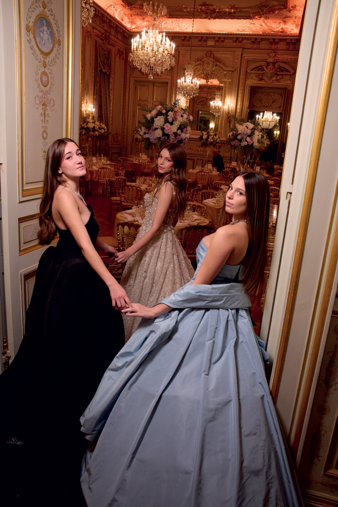 Σοφία Γιαδικιάρογλου, Κορνηλία Μάνου, Μαρίλια Βαμβακίδη: Οι τρεις Ελληνίδες στον χορό των débutantes στο Παρίσι