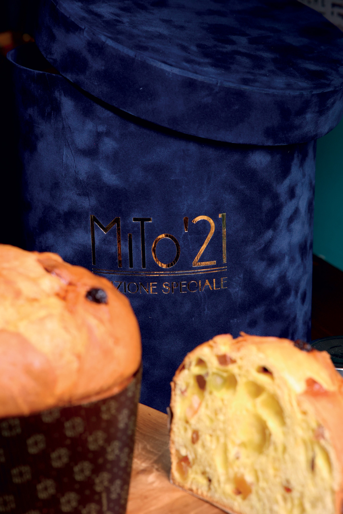 Mιχάλης Τυράκης: Ο Κρητικός σεφ που τρελαίνει το Μιλάνο με το πανετόνε του 