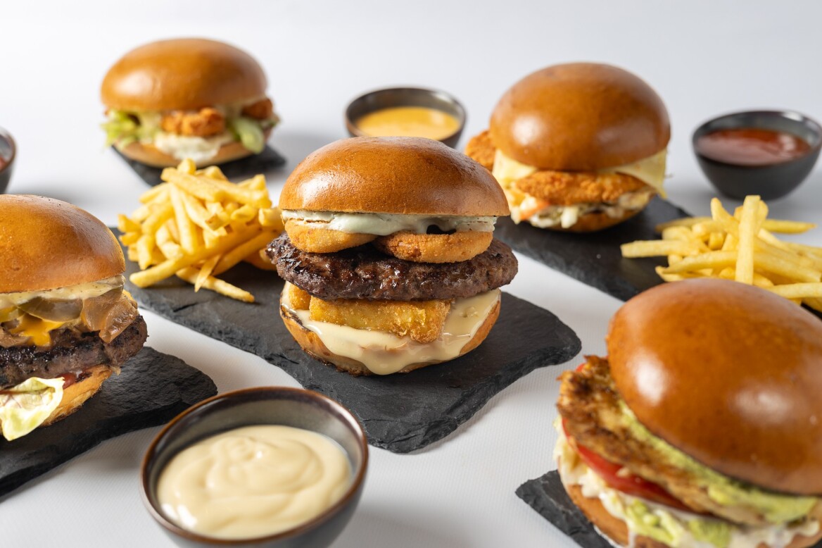 VENETI JACKSON HALL: Ραντεβού και πάλι στον θρυλικό «Ινδιάνο» του Κολωνακίου