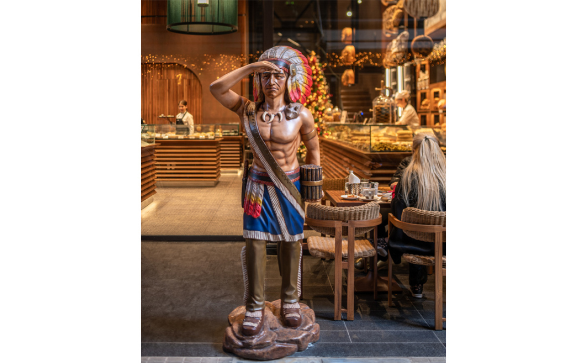 VENETI JACKSON HALL: Ραντεβού και πάλι στον θρυλικό «Ινδιάνο» του Κολωνακίου