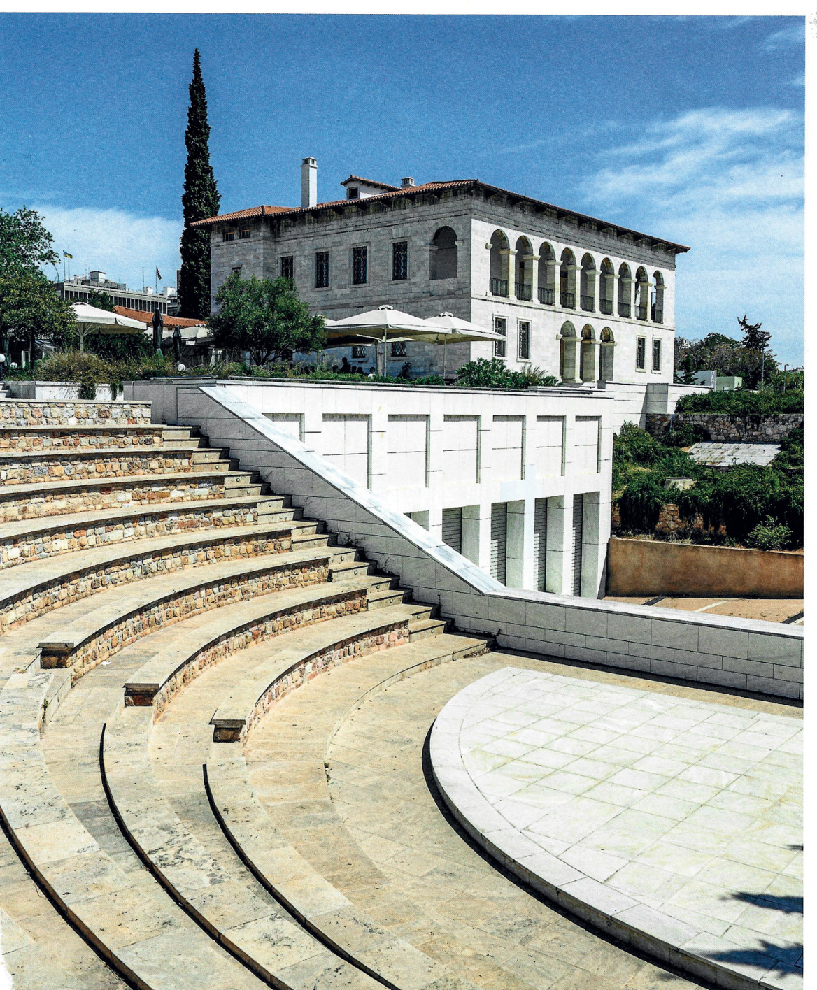 Μάνος Περράκης: Ο διακεκριμένος αρχιτέκτονας αφηγείται κομβικές στιγμές της ζωής του