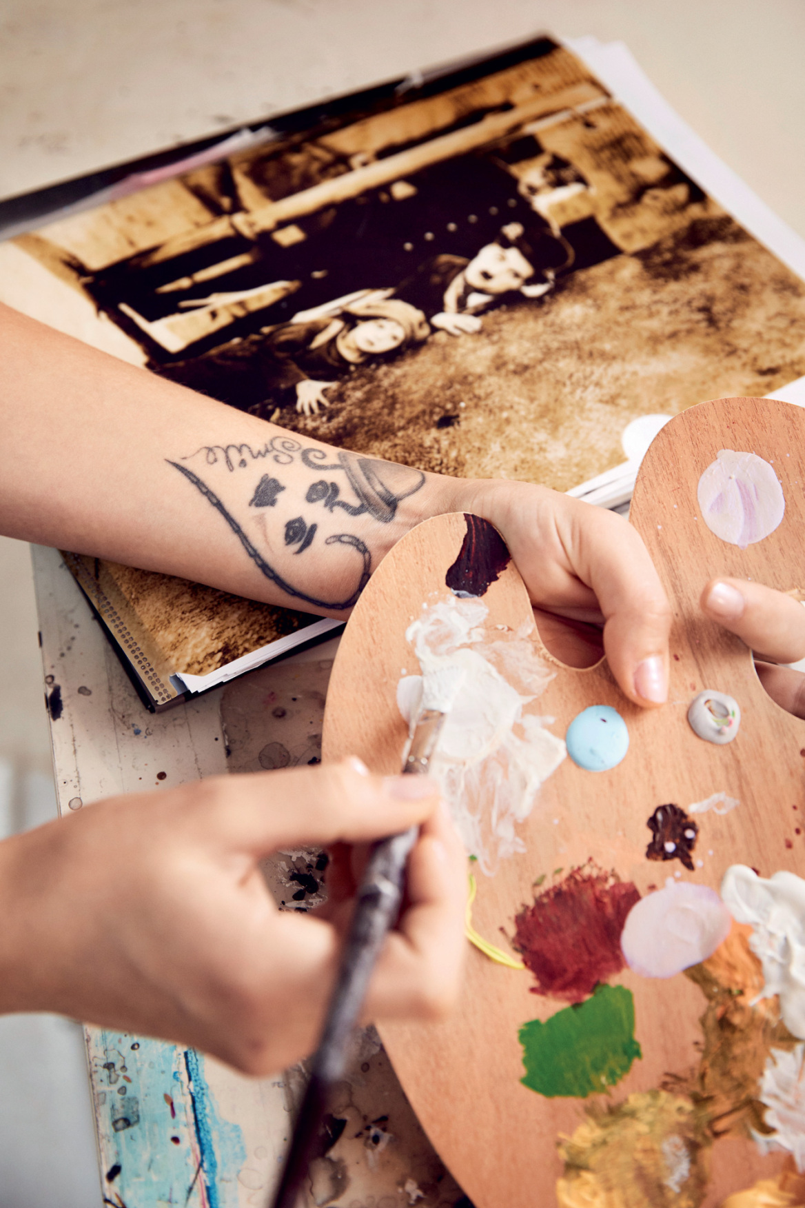 Λόρα Τσάπλιν: «Θέλω να δίνω χαρά όπως ο παππούς μου, ο Σαρλό»