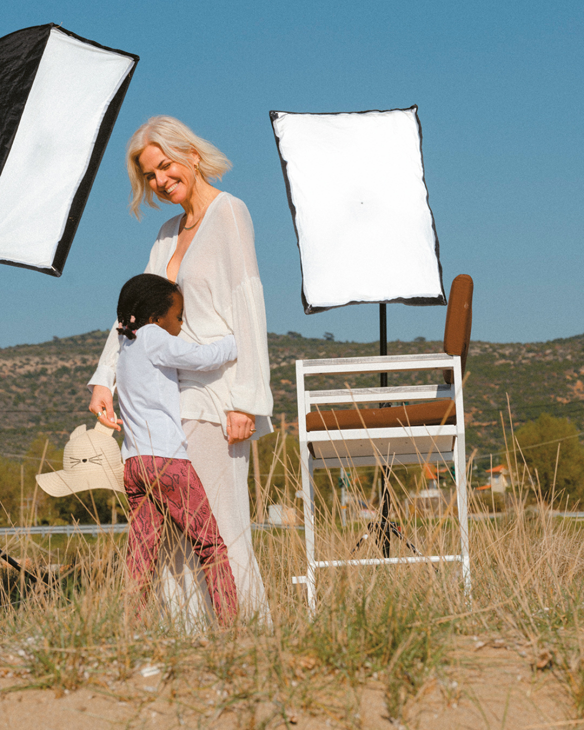 Με αφορμή την Ημέρα της Μητέρας, εννέα γυναίκες μιλούν για τον πιο σπουδαίο ρόλο της ζωής τους
