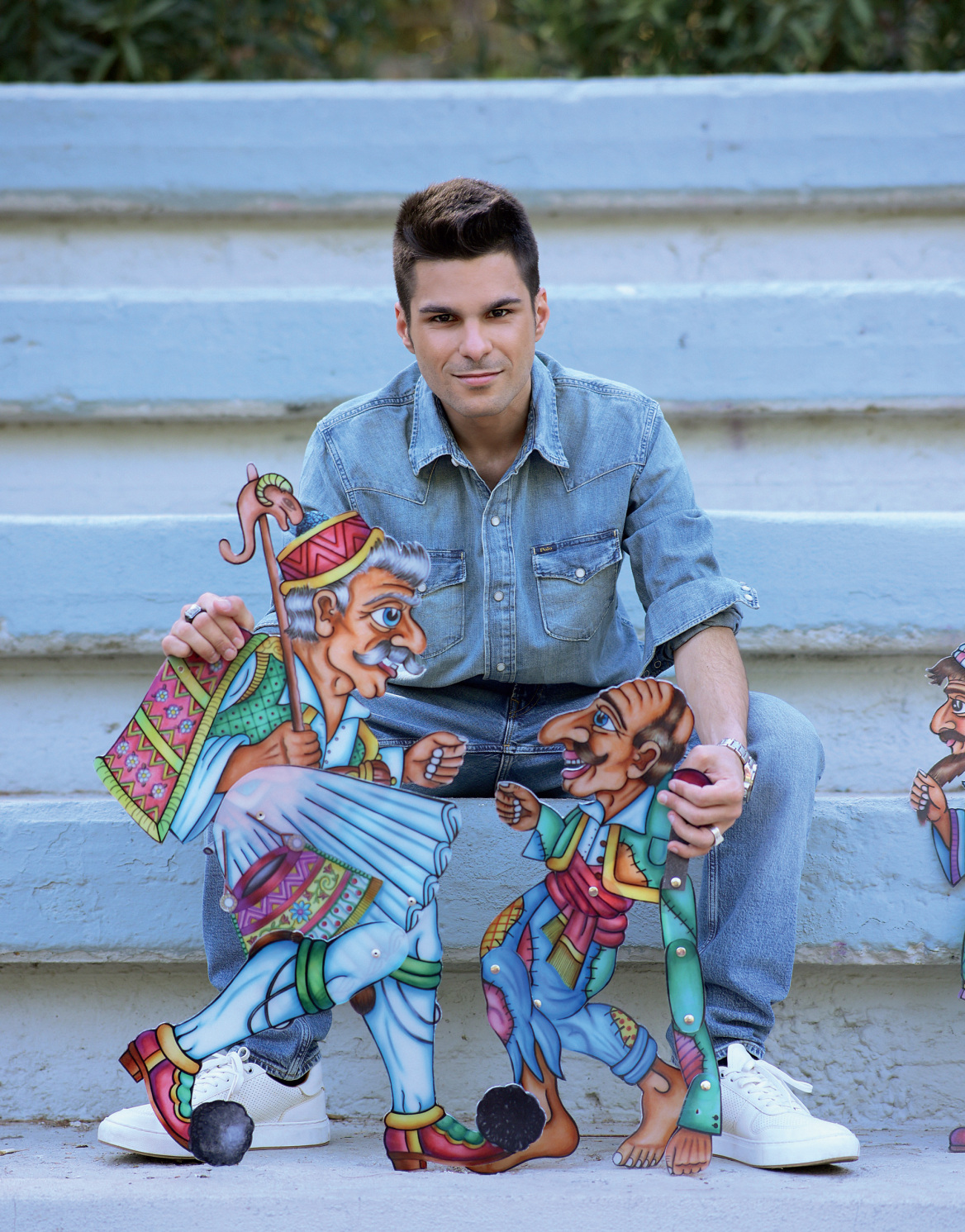 Μιχάλης Παπανικολάου: Ο γάμος του Καραγκιόζη με το σήμερα